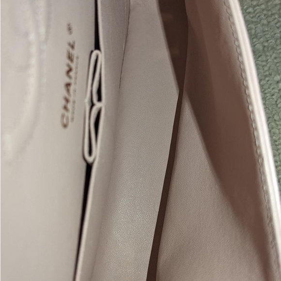 ❌ Chanel Medium Classic Flap - Picture 14 of 16